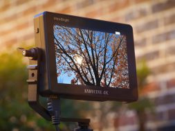 Affordable DAYLIGHT VIEWABLE 4K Monitor! | AndyCine C7 Review